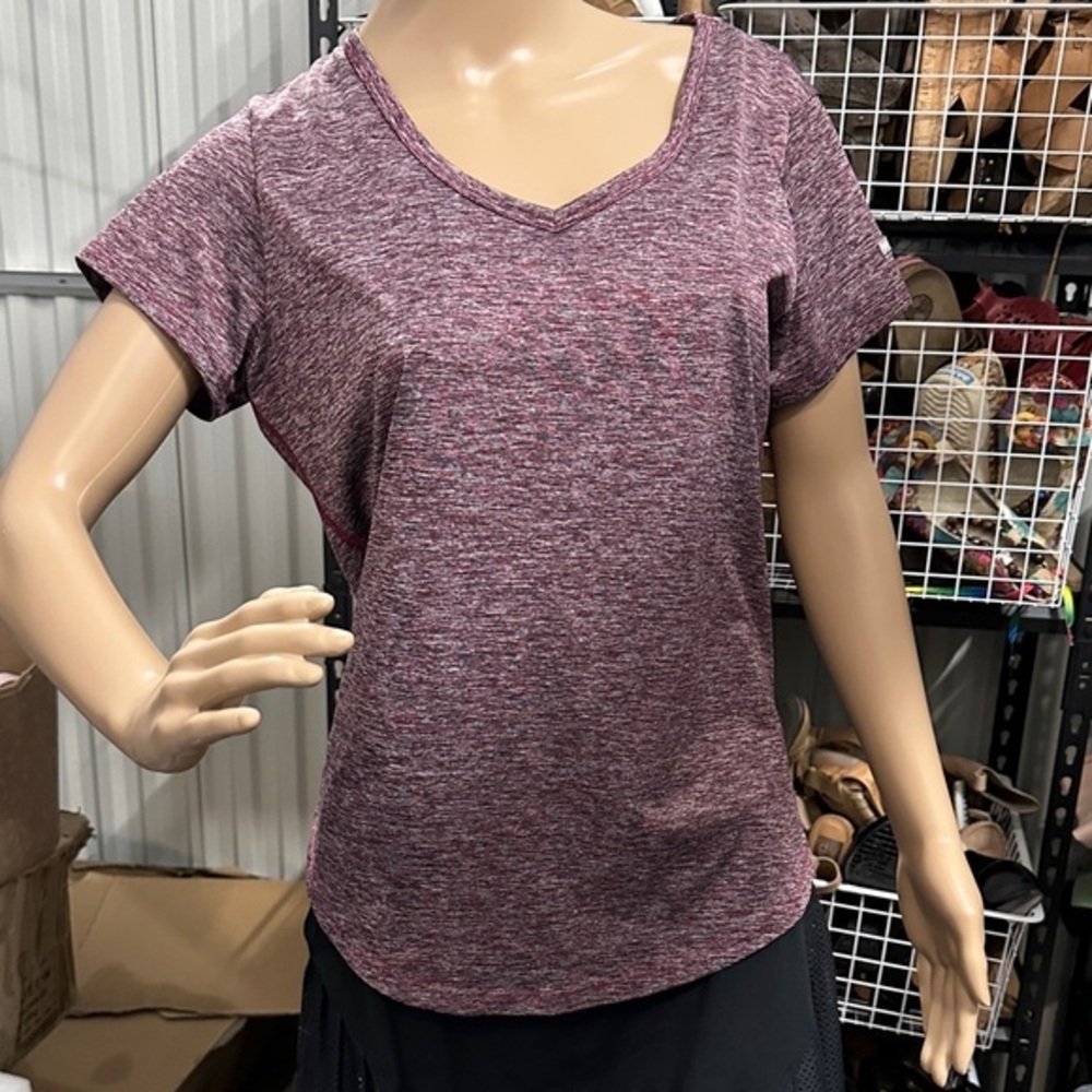 Columbia women’s Heathered Purple performance Short Sleeve Tee size L